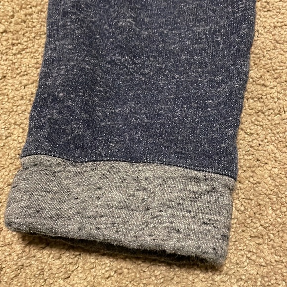 Capsule Sweats - Picture 3 of 6